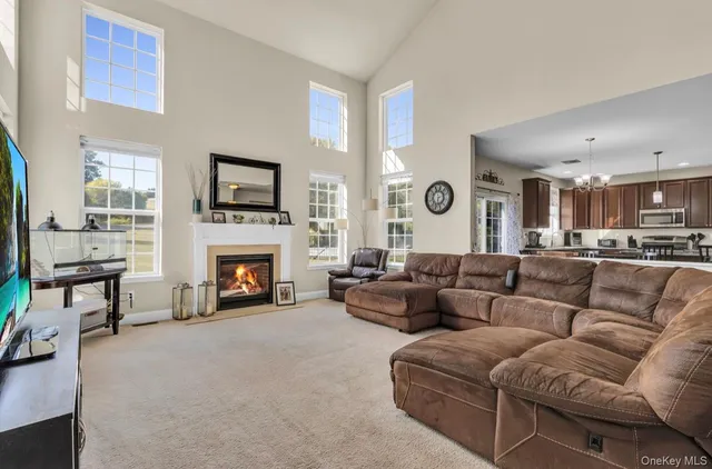 $825,000 | 59 Luthien Forrest Road, Rock Tavern, NY 12575