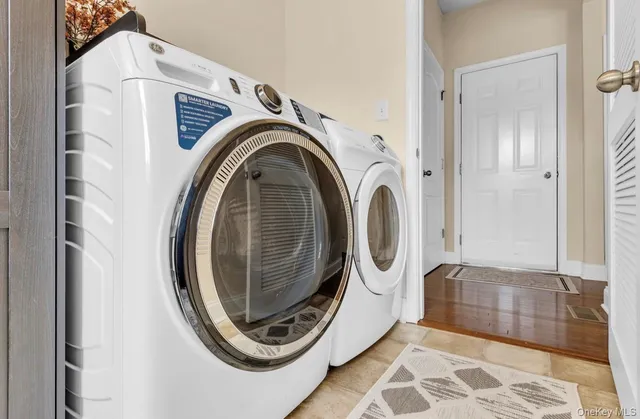 $825,000 | 59 Luthien Forrest Road, Rock Tavern, NY 12575