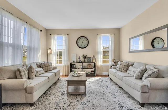 $825,000 | 59 Luthien Forrest Road, Rock Tavern, NY 12575