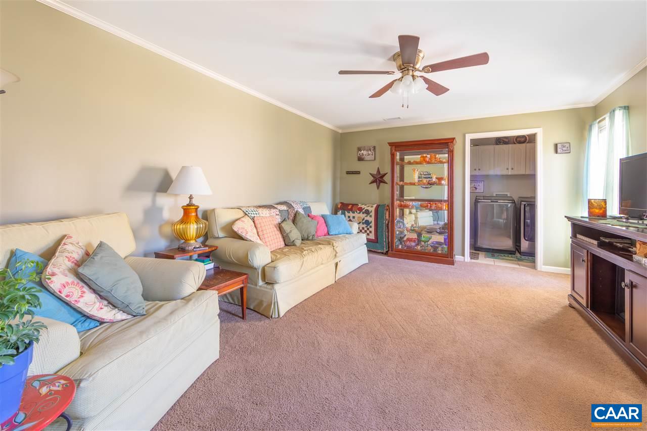 604 Sumter Road Waynesboro, VA 22980 - Photo 12 of 27 Gallery Image 12