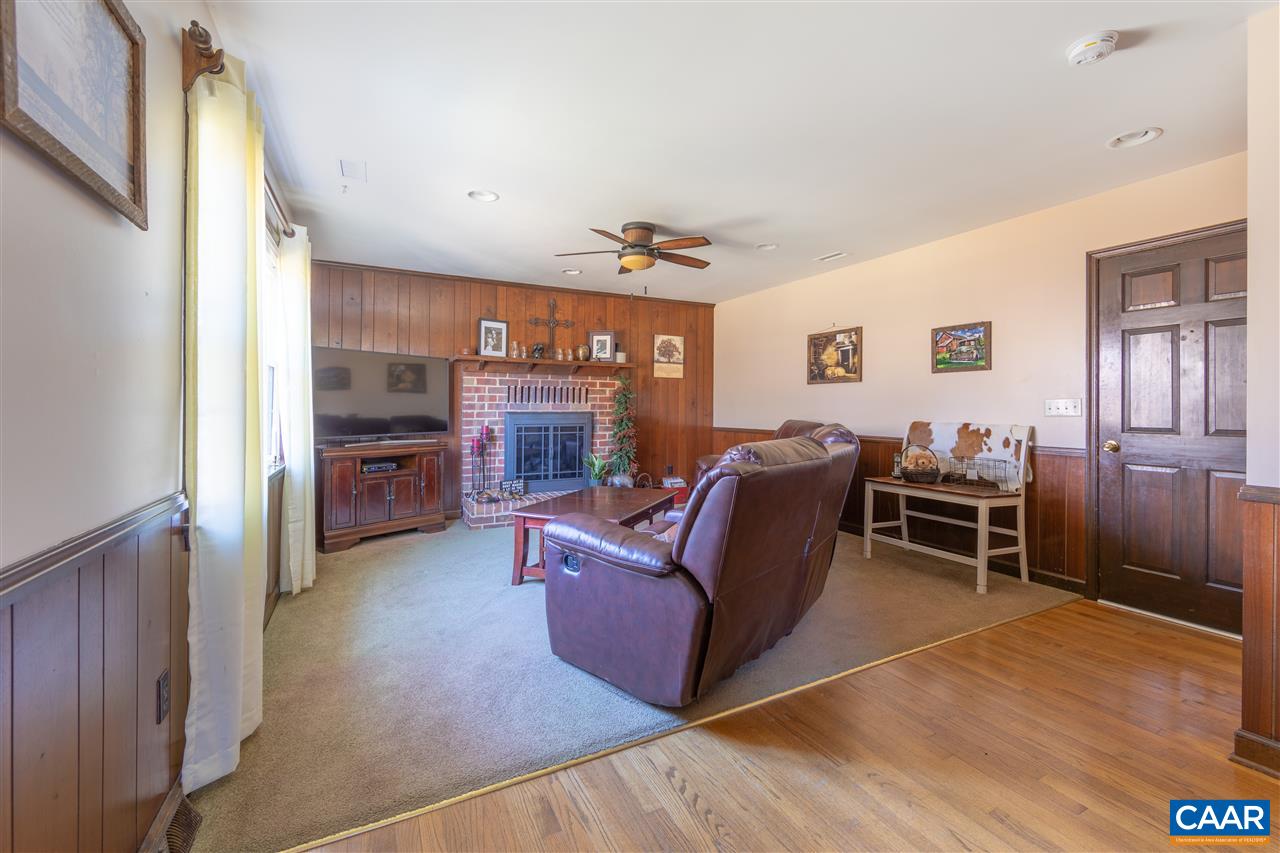 604 Sumter Road Waynesboro, VA 22980 - Photo 15 of 27 Gallery Image 15
