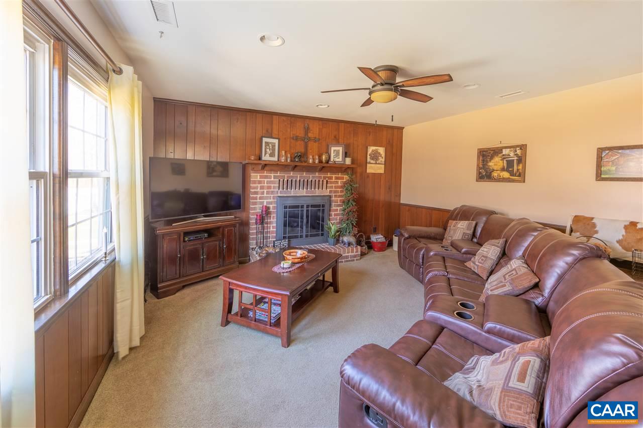 604 Sumter Road Waynesboro, VA 22980 - Photo 16 of 27 Gallery Image 16