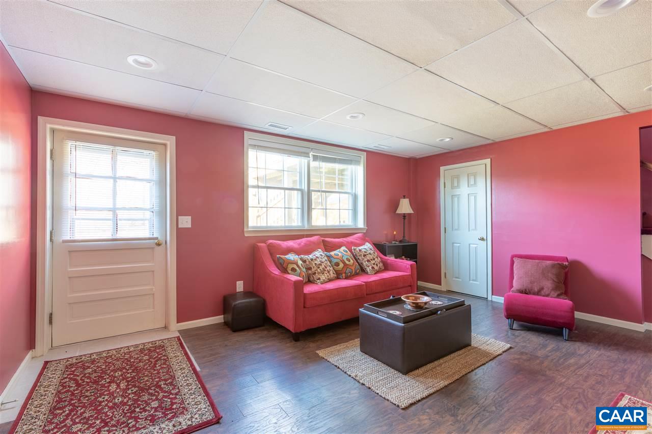 604 Sumter Road Waynesboro, VA 22980 - Photo 18 of 27 Gallery Image 18