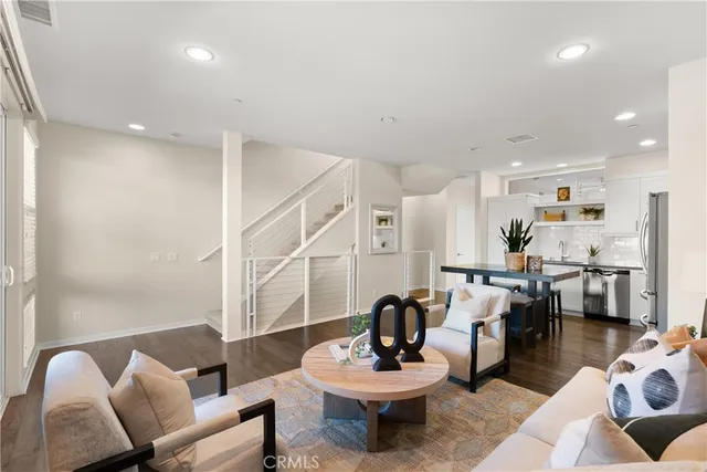 $1,299,999 | 617 West 17th Street, Costa Mesa, CA 92627