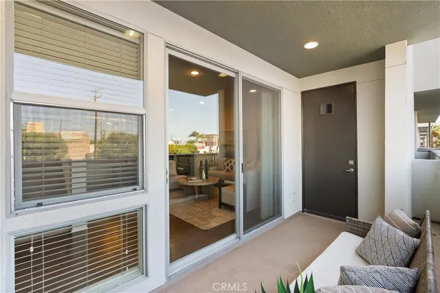 $1,299,999 | 617 West 17th Street, Costa Mesa, CA 92627