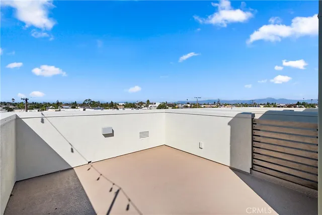 $1,299,999 | 617 West 17th Street, Costa Mesa, CA 92627