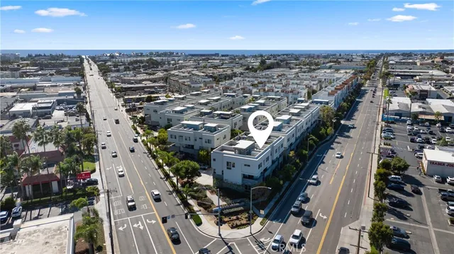 $1,299,999 | 617 West 17th Street, Costa Mesa, CA 92627