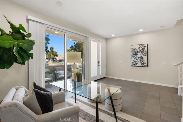 $1,299,999 | 617 West 17th Street, Costa Mesa, CA 92627