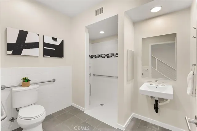 $1,299,999 | 617 West 17th Street, Costa Mesa, CA 92627