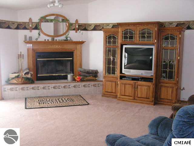 11257 Madison Road Elwell, MI 48832 - Photo 3 of 9 1772883-2.JPG