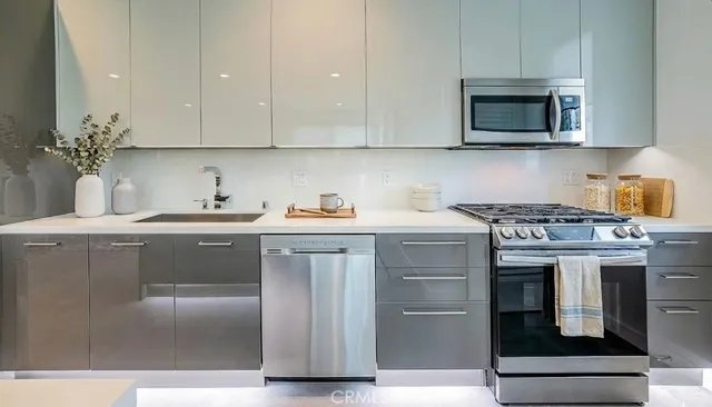 $3,660 | 214 Westmoreland Avenue, Unit 4, Los Angeles, CA 90004