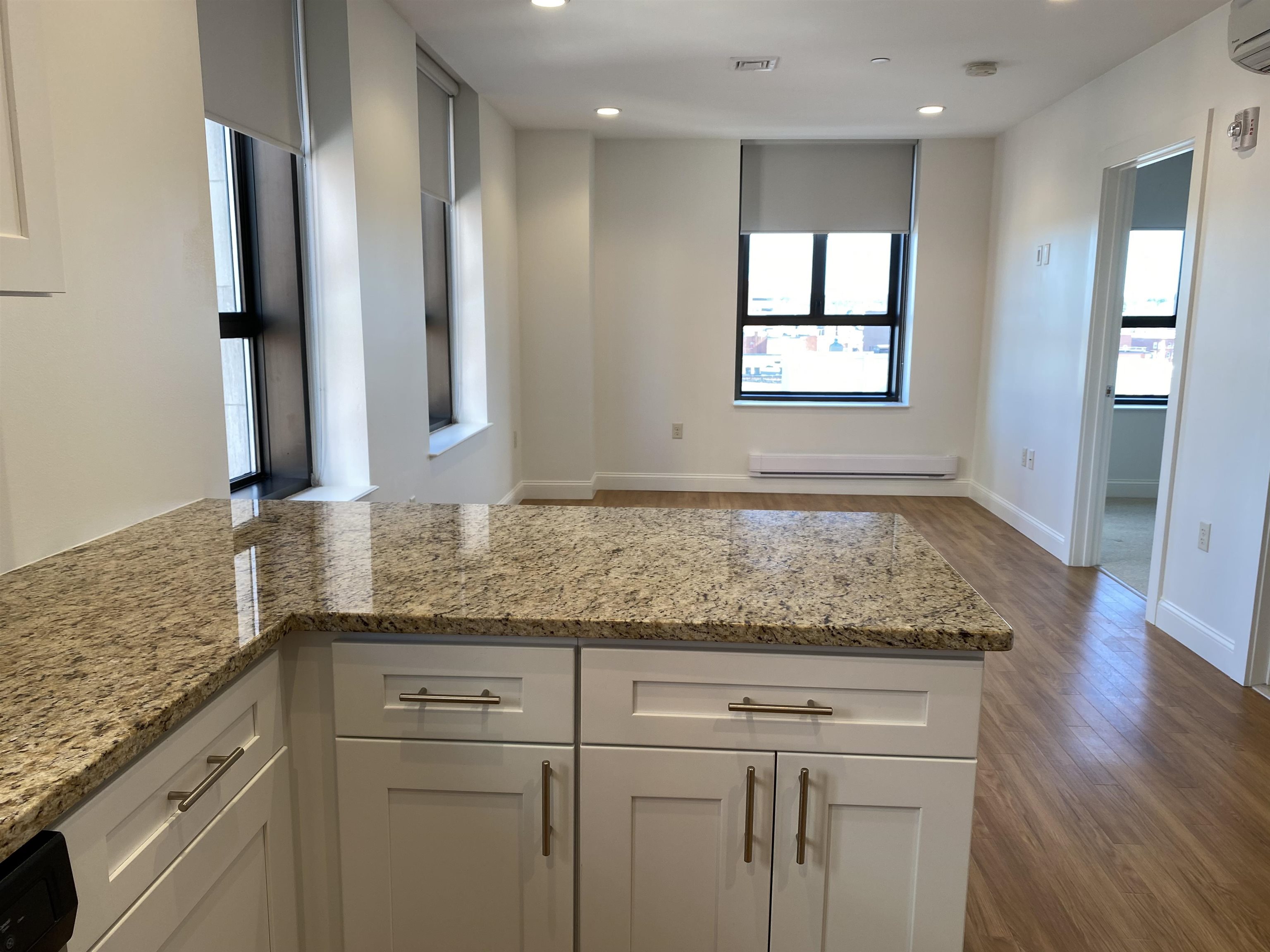 875 Elm Street, Unit 802 Manchester, NH 03101 - Photo 11 of 40