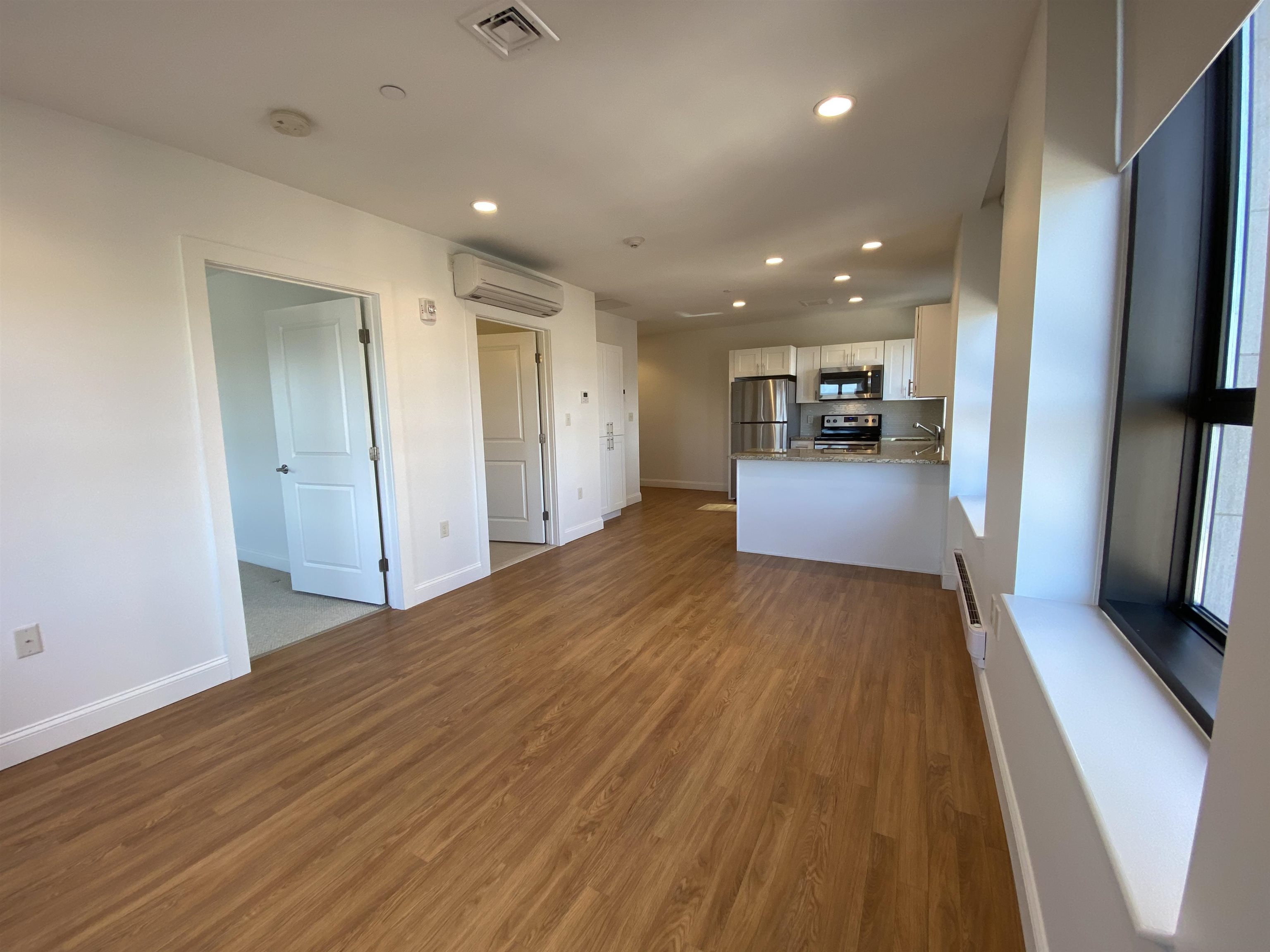 875 Elm Street, Unit 802 Manchester, NH 03101 - Photo 16 of 40