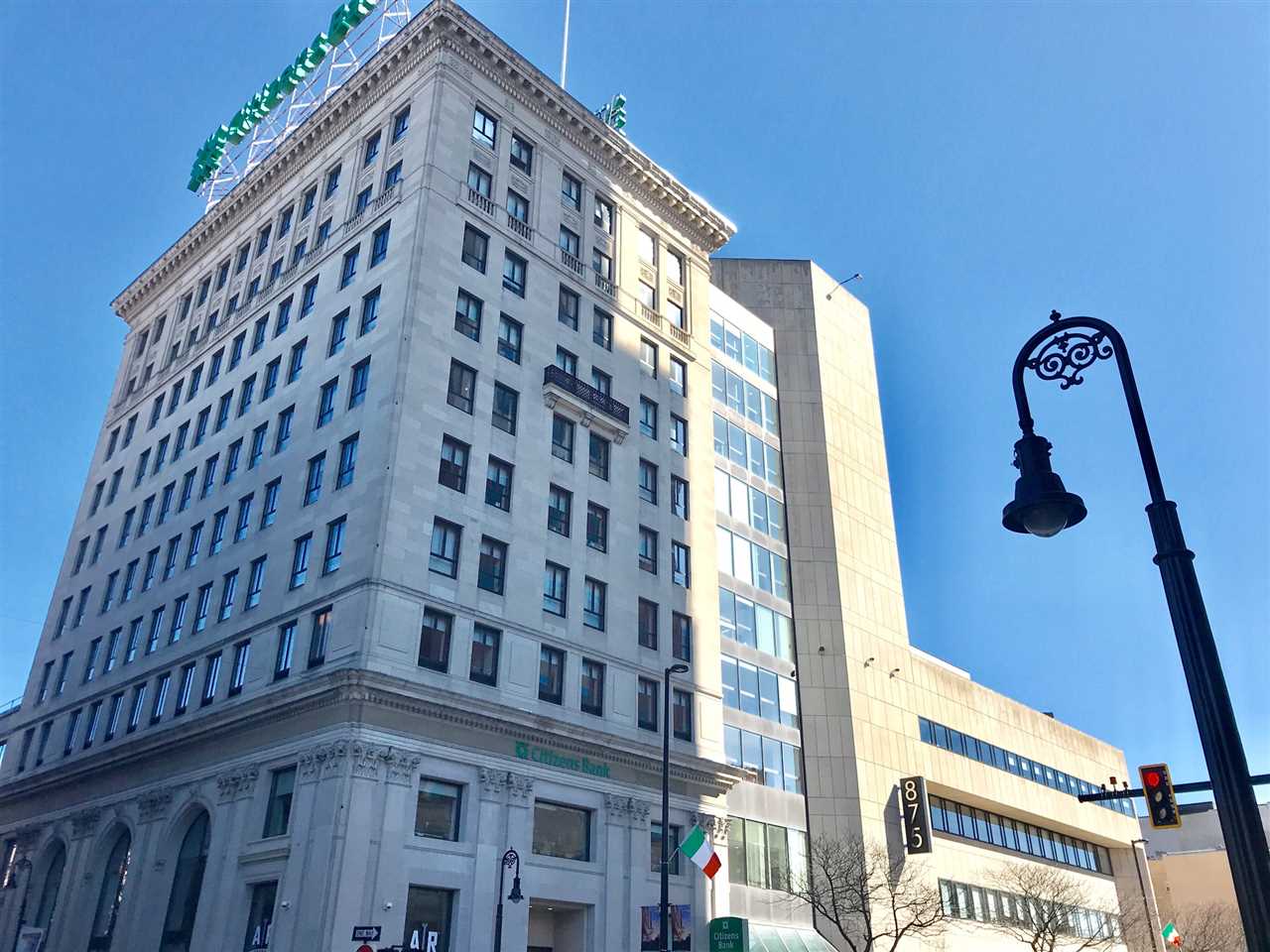 875 Elm Street, Unit 802 Manchester, NH 03101 - Photo 2 of 40