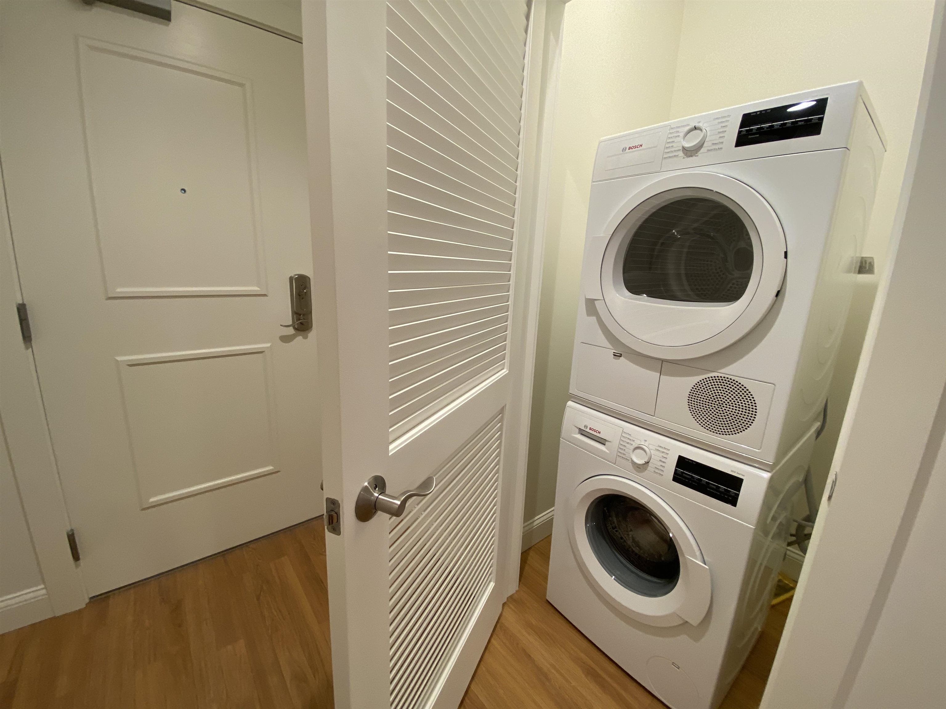 875 Elm Street, Unit 802 Manchester, NH 03101 - Photo 4 of 40