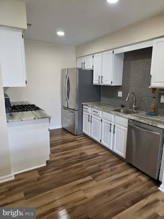$429,900 | 112 Fair Oaks Court, Newtown, PA 18940