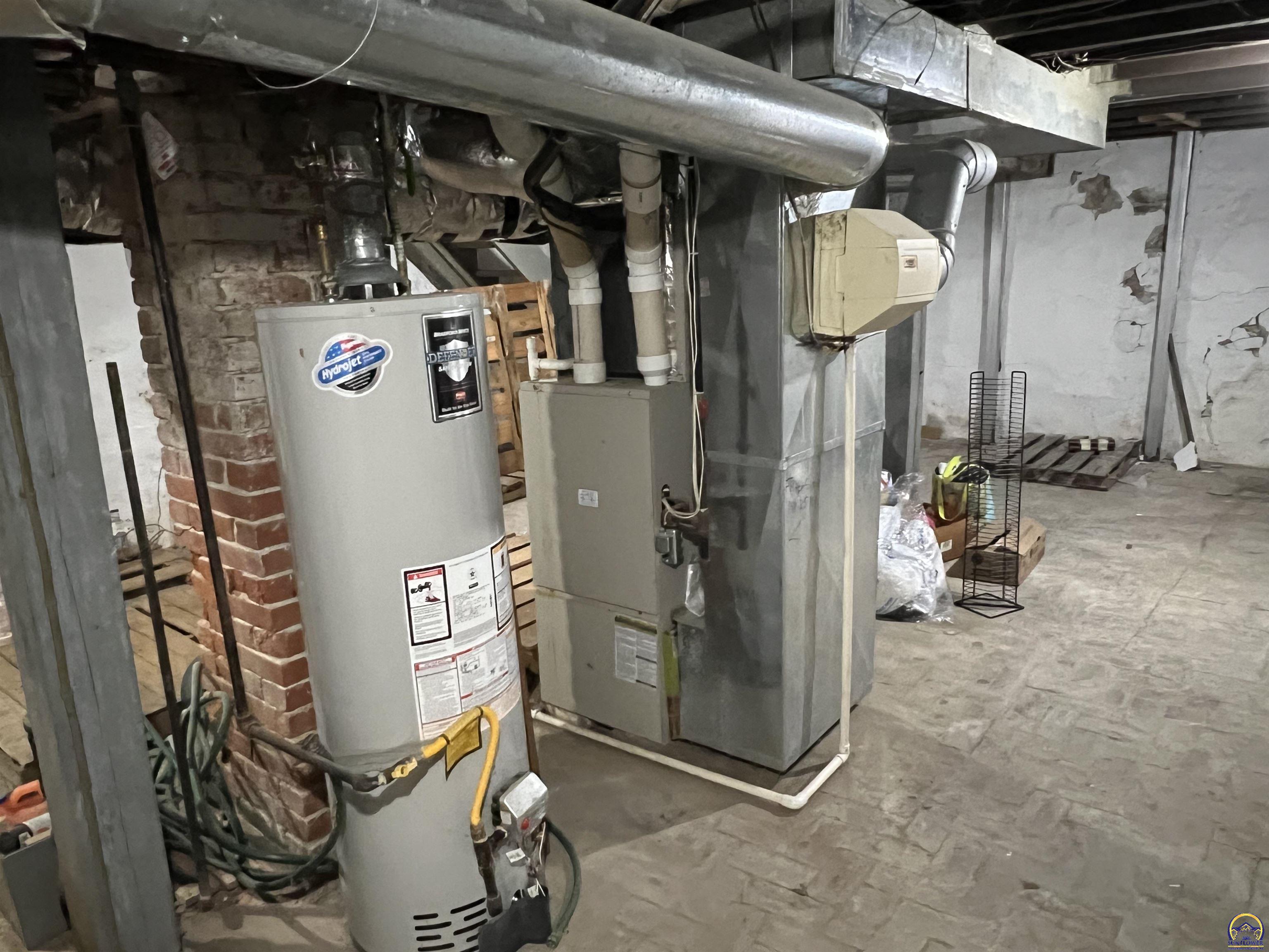 517 Southwest 14th Street Topeka, KS 66612 - Photo 19 of 20