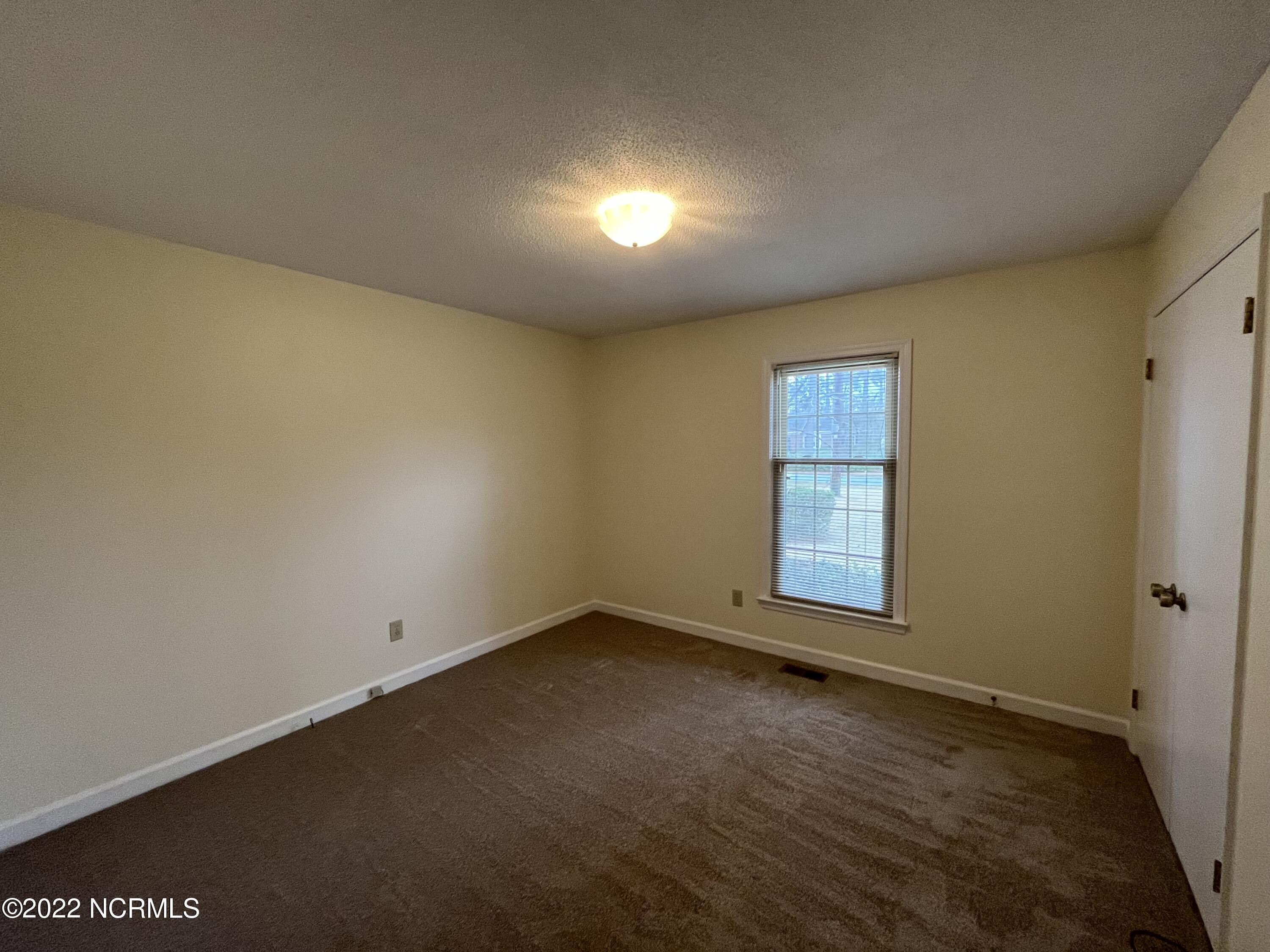 2902 Rouse Road Kinston, NC 28504 - Photo 5 of 17 Front right bedroom