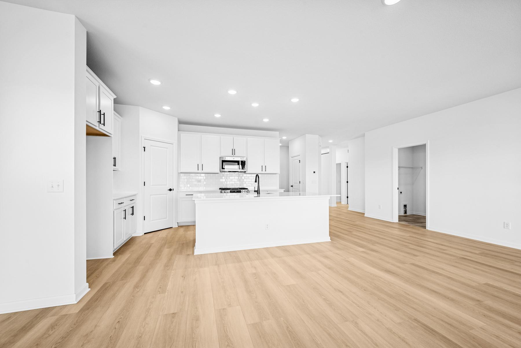 2995 Trinity Drive Shakopee, MN 55379 - Photo 4 of 20