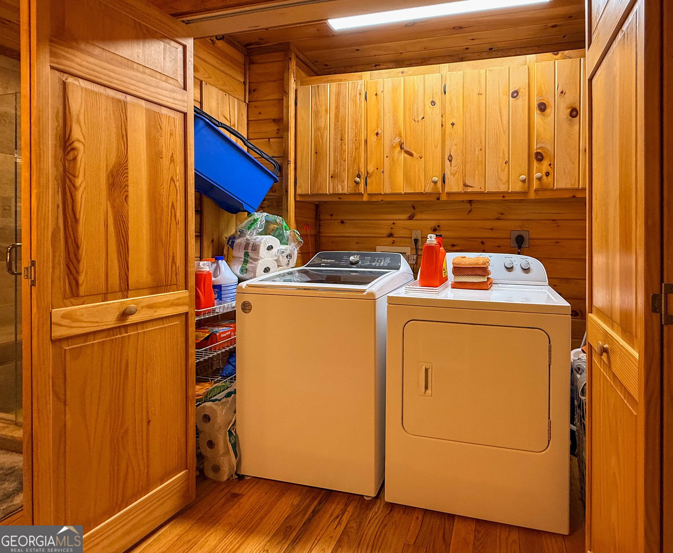 202 Shepherds Ridge Morganton, GA 30560 - Photo 25 of 74 a utility room with dryer and washer