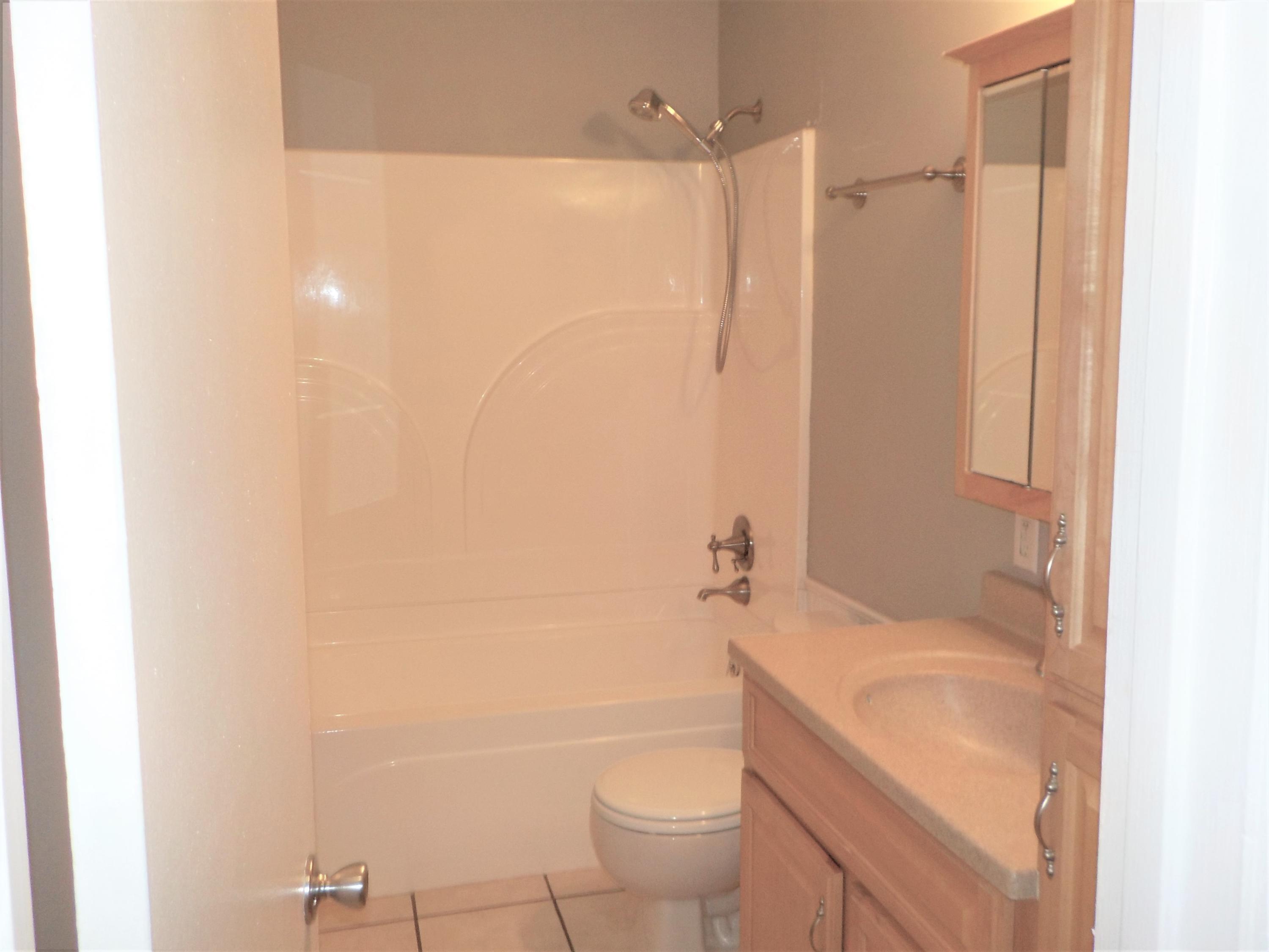 2004 Highland Road Maryville, TN 37801 - Photo 22 of 25 Hall Bath Updated