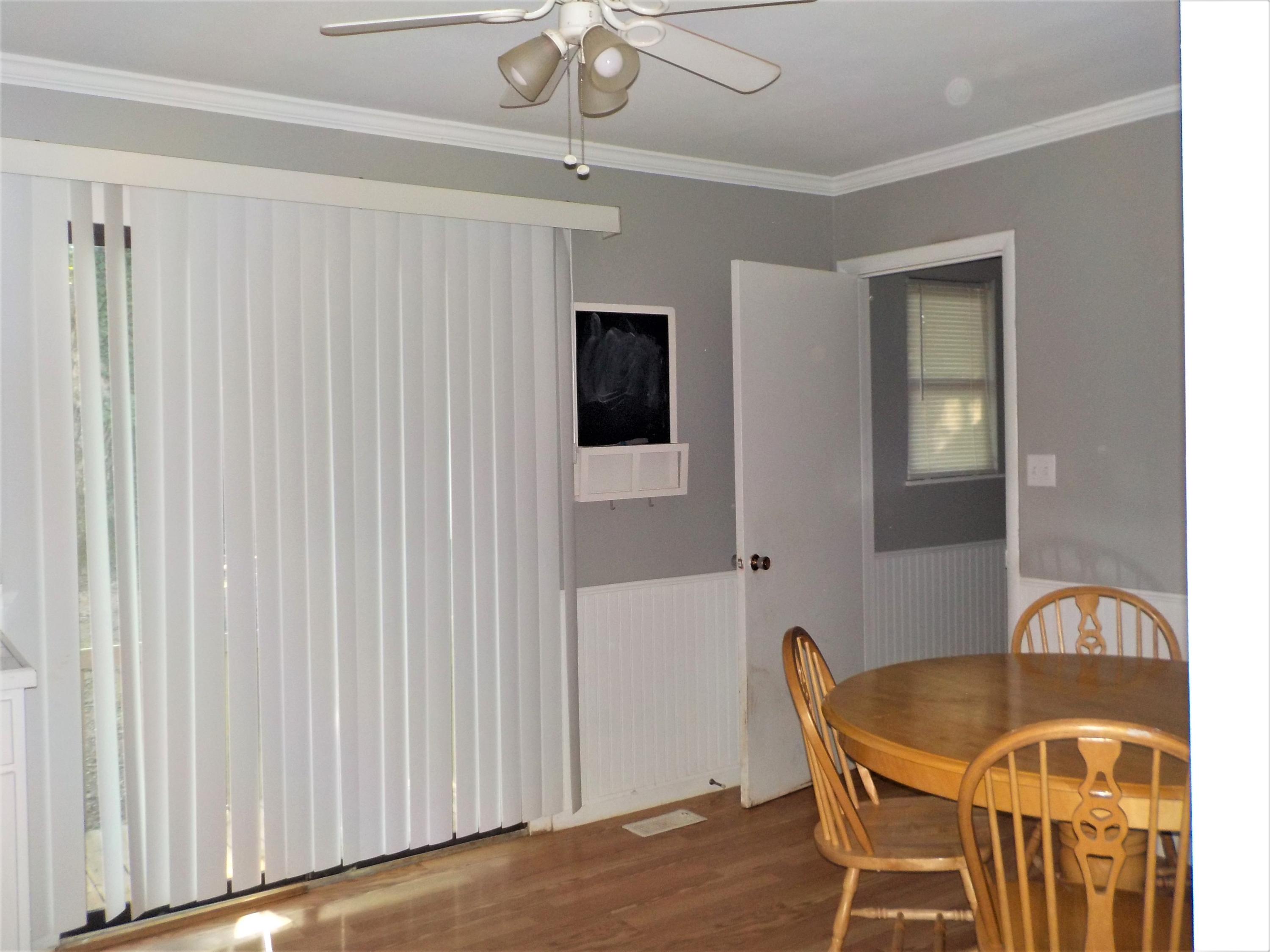 2004 Highland Road Maryville, TN 37801 - Photo 8 of 25 Eat-In Kitchen