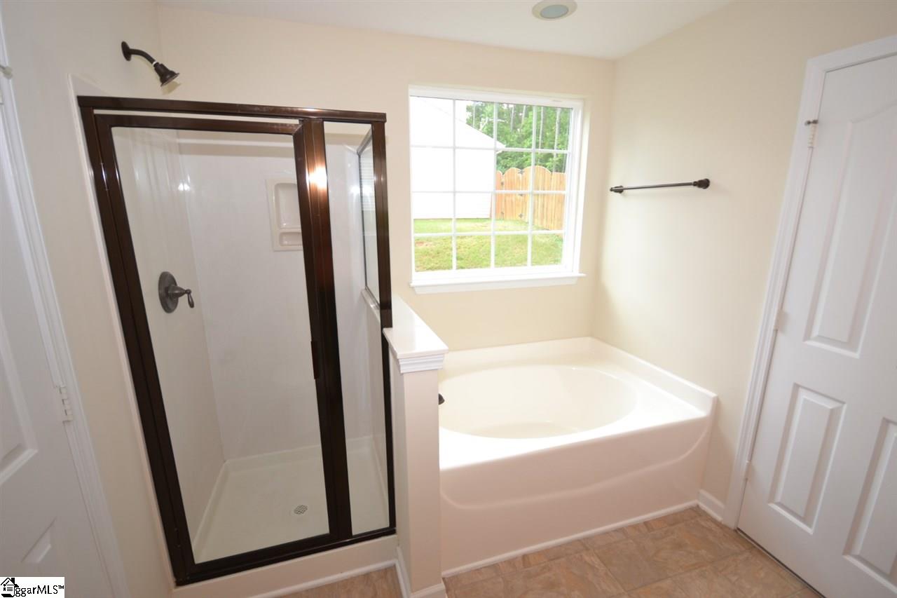 105 Groveview Trail Mauldin, SC 29662 - Photo 11 of 18 Gallery Image 11