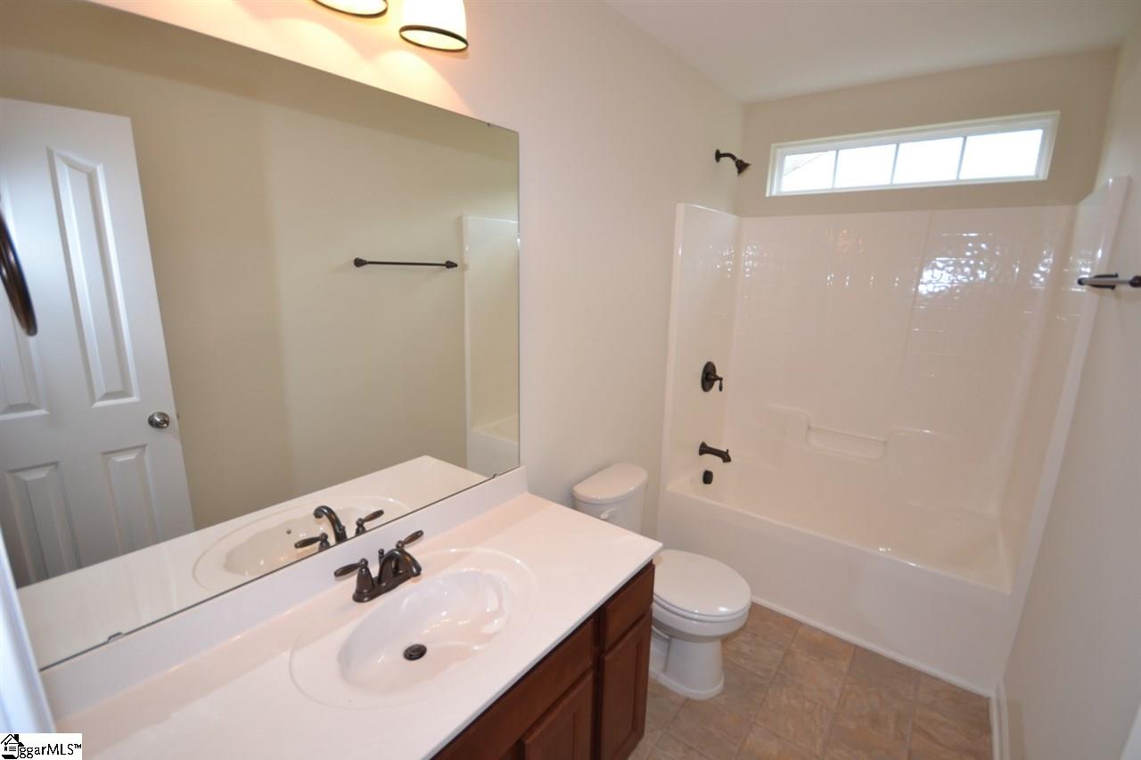105 Groveview Trail Mauldin, SC 29662 - Photo 15 of 18 Gallery Image 15