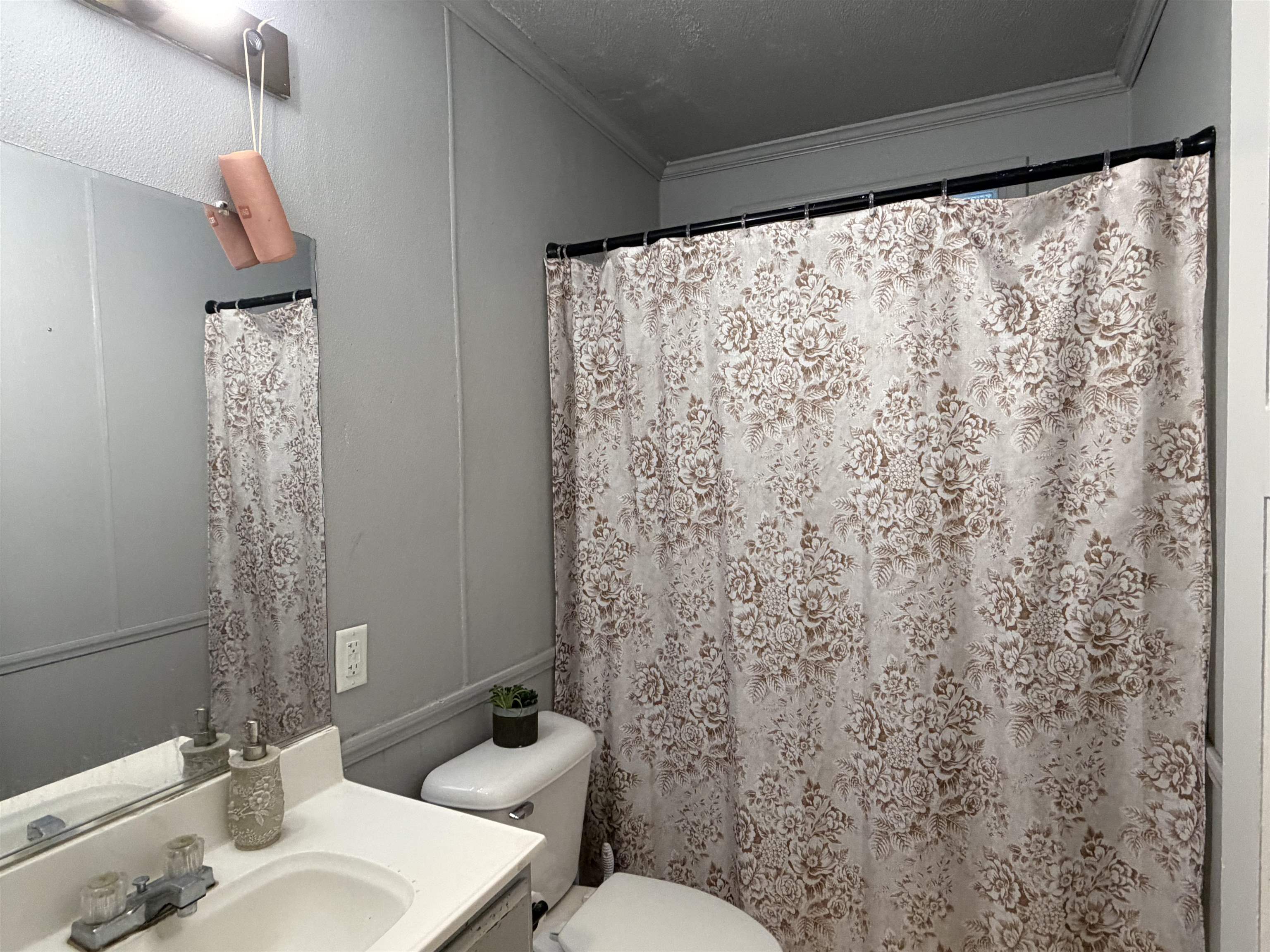 928 Gerald Avenue Beloit, WI 53511 - Photo 7 of 10