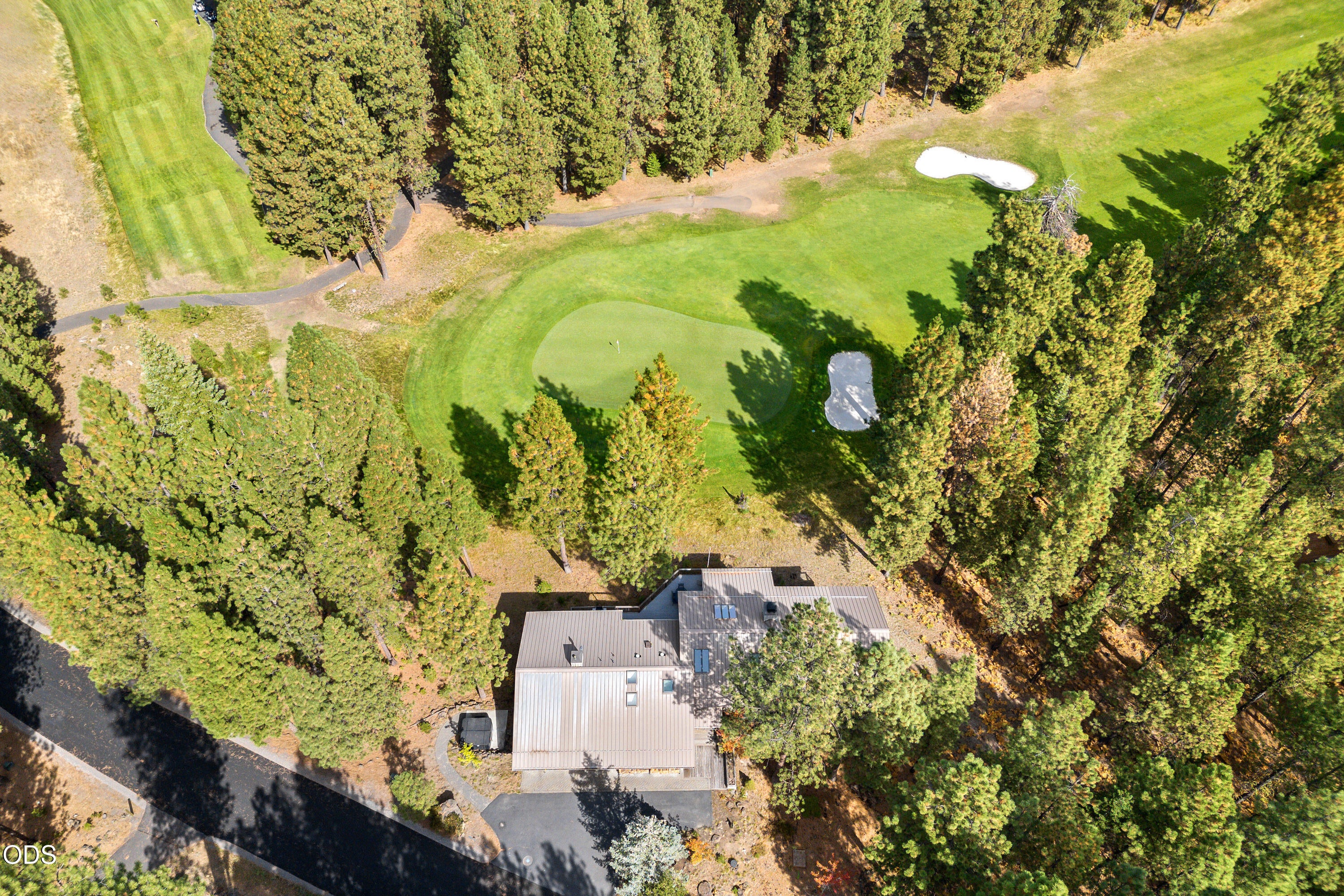 13402 Anapholis, Unit 304 Black Butte Ranch, OR 97759 - Photo 8 of 98 Gallery Image 8