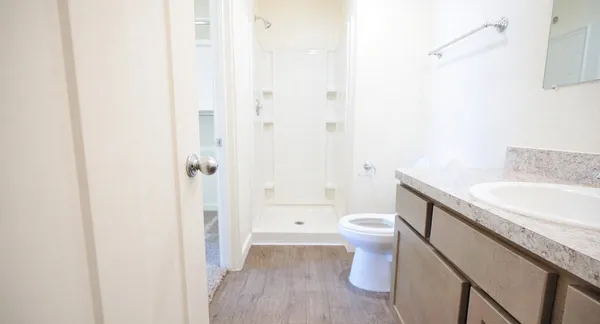 $1,950 | 21155 Gosling Road, Unit 1B, Spring, TX 77388