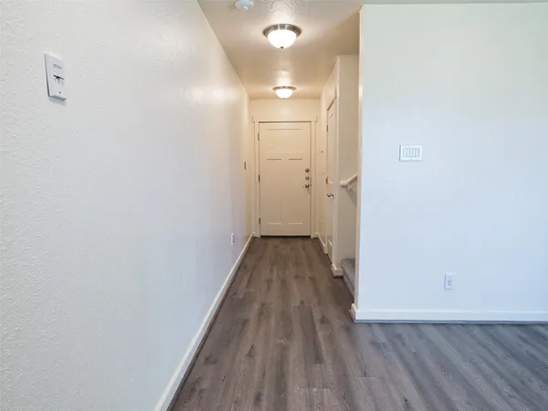 $1,950 | 21155 Gosling Road, Unit 1B, Spring, TX 77388