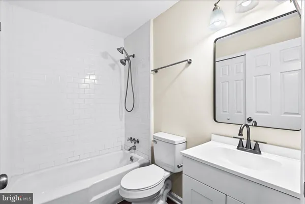 $259,900 | 218 Circle Lane, Colonial Beach, VA 22443