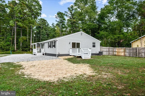 $259,900 | 218 Circle Lane, Colonial Beach, VA 22443