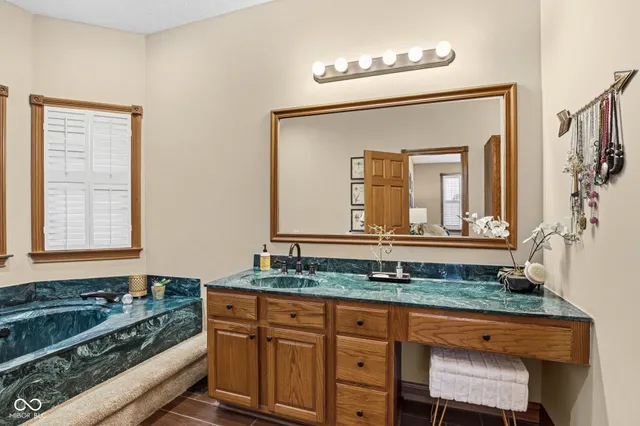 $775,000 | 3270 South County Road 475, Plainfield, IN 46168