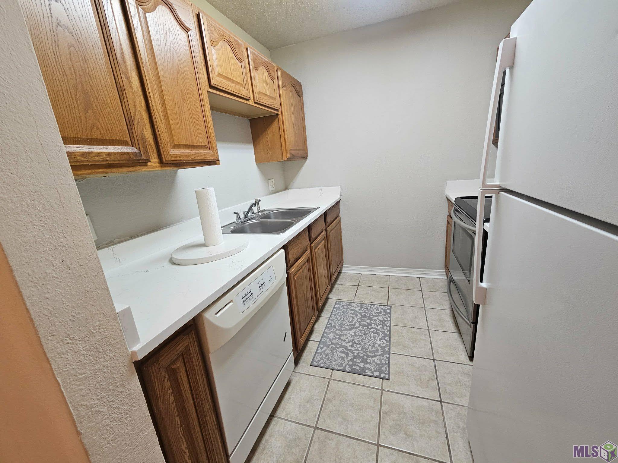 4518 Y A Tittle Avenue, Unit 9 Baton Rouge, LA 70820 - Photo 2 of 11