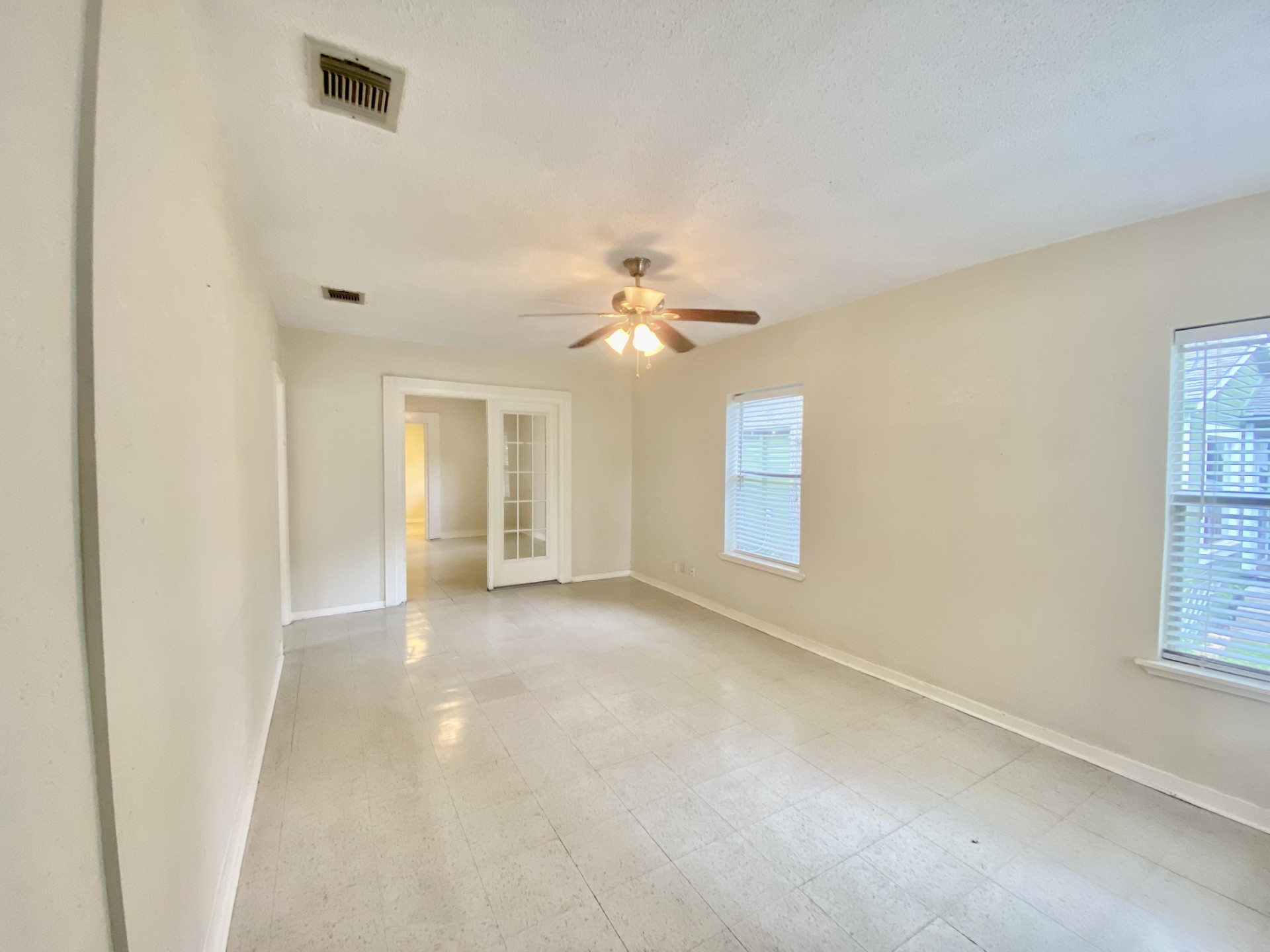 326 Noble Street Spring, TX 77373 - Photo 11 of 32