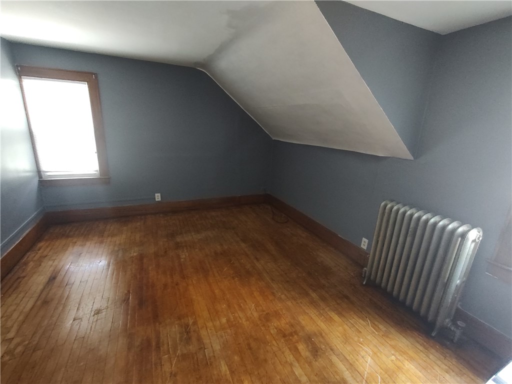 29 Hillcrest Street Rochester, NY 14609 - Photo 22 of 24 upstairs livingroom/ 2nd bedroom