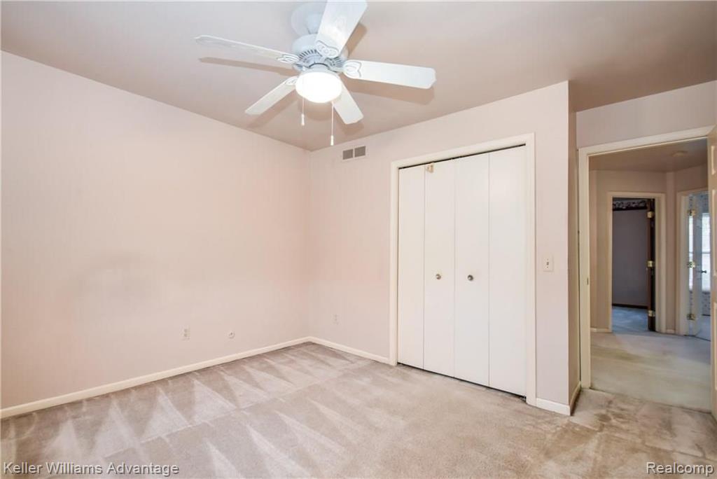 3279 Fairgrove Terrace Rochester Hills, MI 48309 - Photo 13 of 40