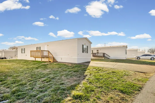 $850 | 718 Trevor Lane, Oak Grove, KY 42262