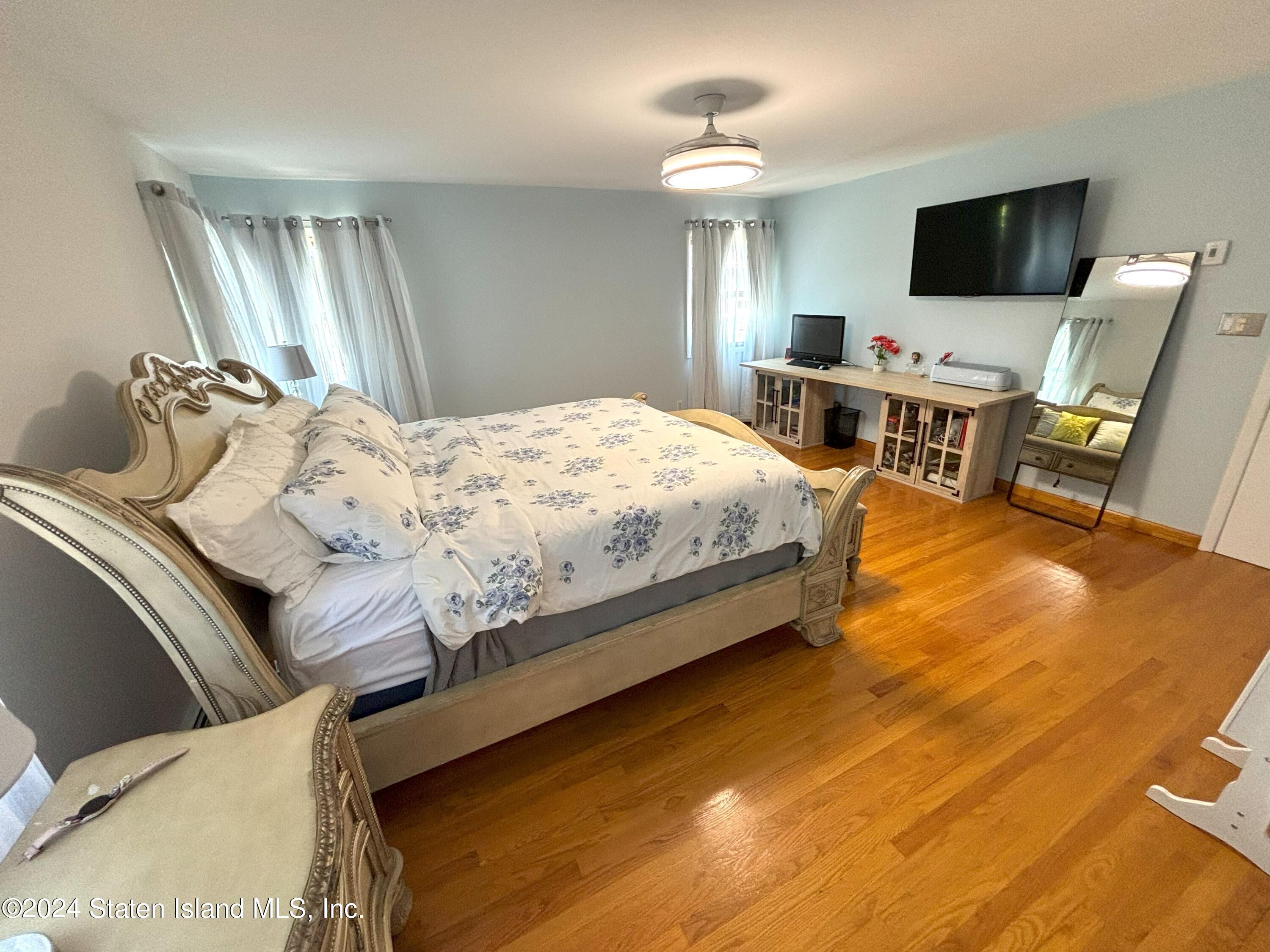 710 Annadale Road Staten Island, NY 10312 - Photo 34 of 46 IMG_4080