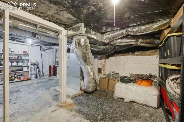 a view of walk in closet