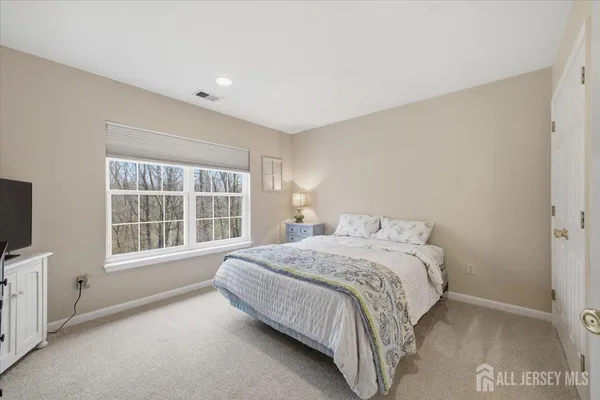 $1,200,000 | 2 Picasso Court, Somerset, NJ 08873