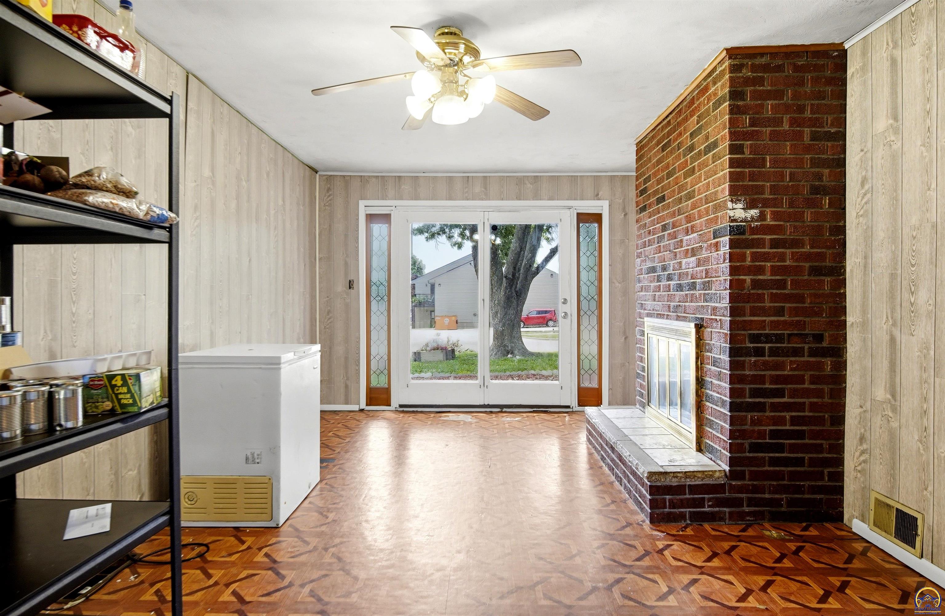 5700 Southwest 20th Street Topeka, KS 66604 - Photo 11 of 29