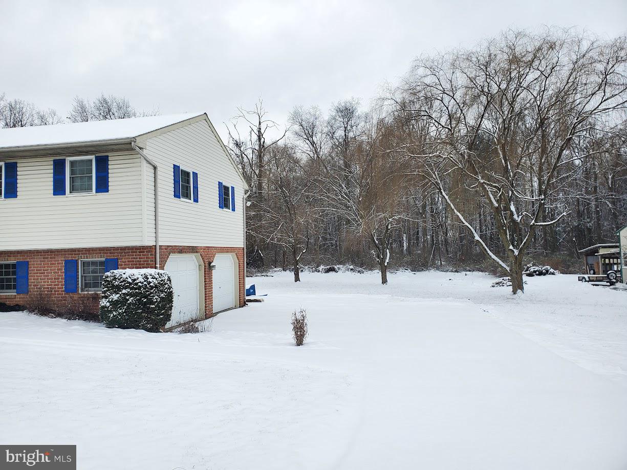 65 Freys Road Elizabethtown, PA 17022 - Photo 3 of 34 Gallery Image 3