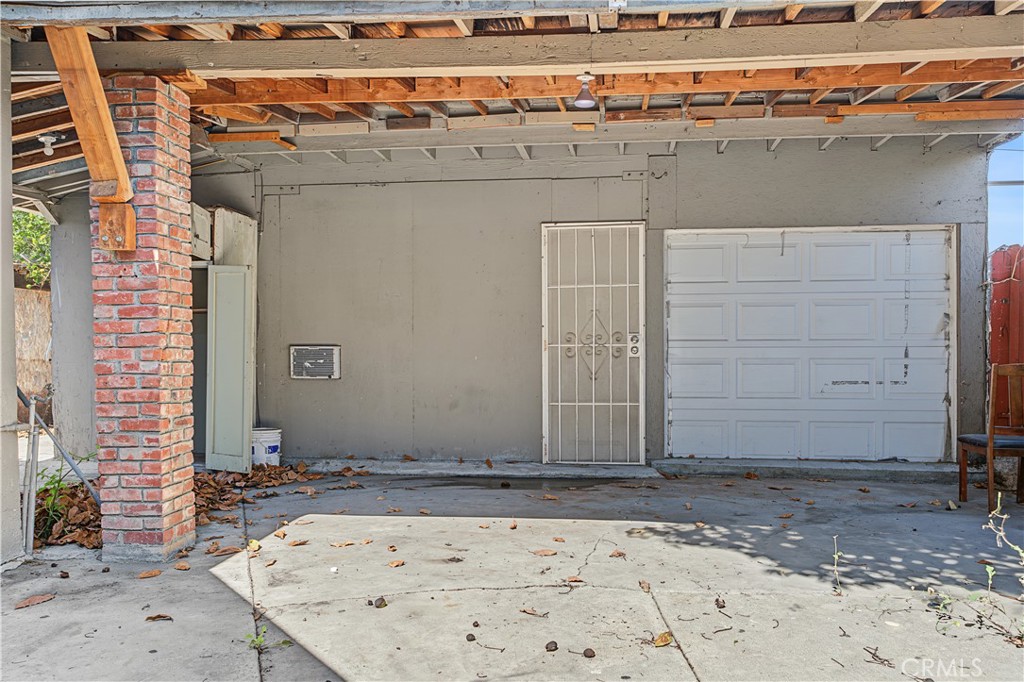 2829 South Rimpau Boulevard Los Angeles, CA 90016 - Photo 31 of 31 ADU Entrance