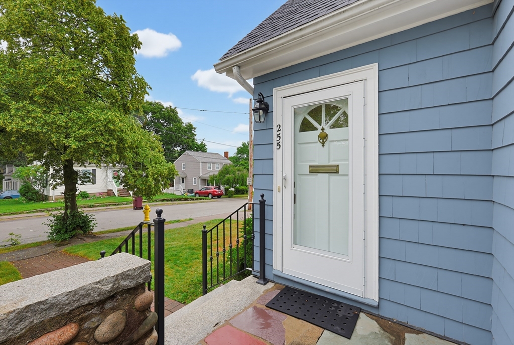 255 Madison Street Dedham, MA 02026 - Photo 4 of 40
