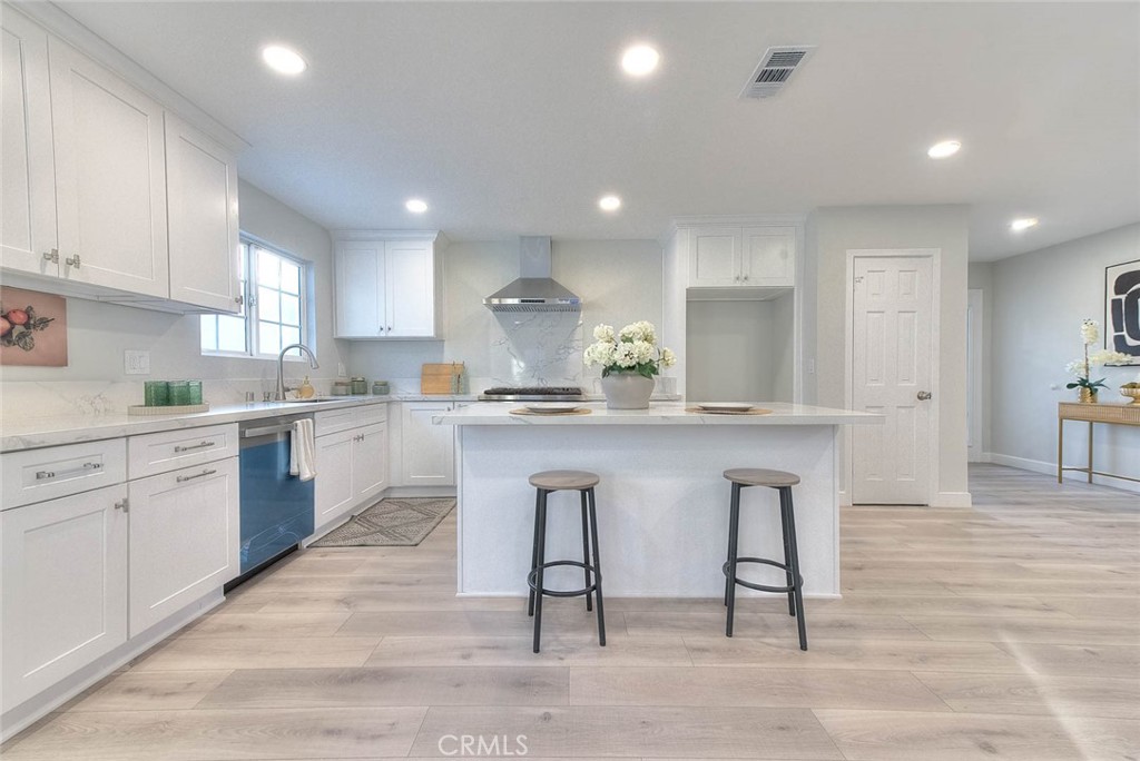 752 Rio Del Sol Avenue Montebello, CA 90640 - Photo 7 of 28 Gallery Image 7