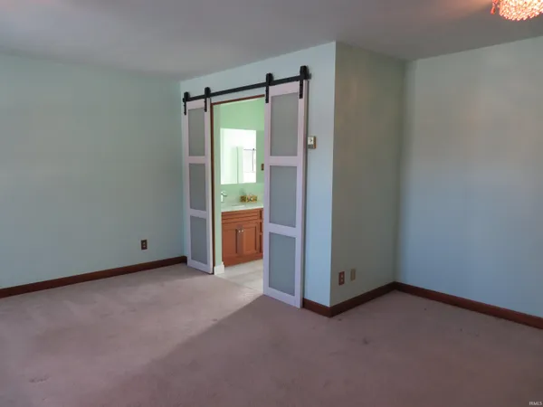 $359,900 | 211 West Section Street, Milford, IN 46542