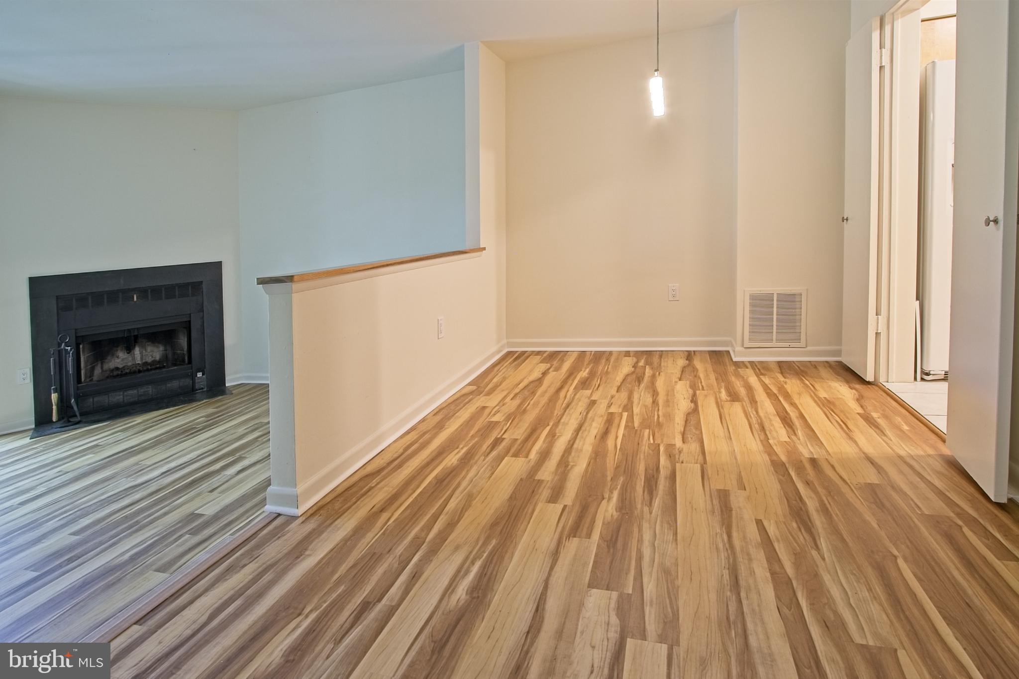 11108 Boathouse Court, Unit 97 Reston, VA 20191 - Photo 8 of 28 Spacious dining room adjoins living room